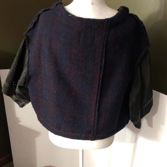 NWOT Urban Outfitters Shirt Size M-L - Picture 3 of 6